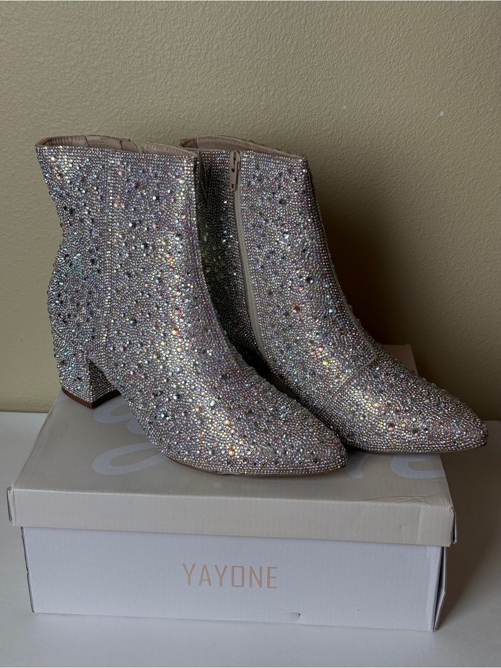 YAYONE Rhinestone Zipper Sparkly Ankle Boots - Size 9.5